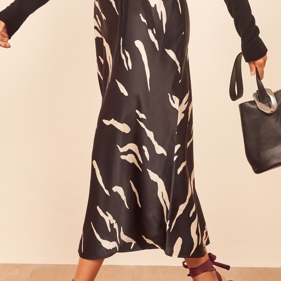 Reformation Pratt skirt - Picture 3 of 5